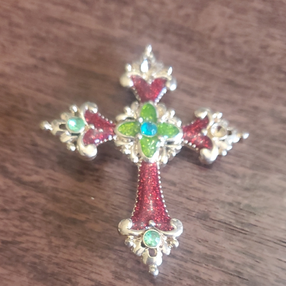 Red and Green Cross Broch